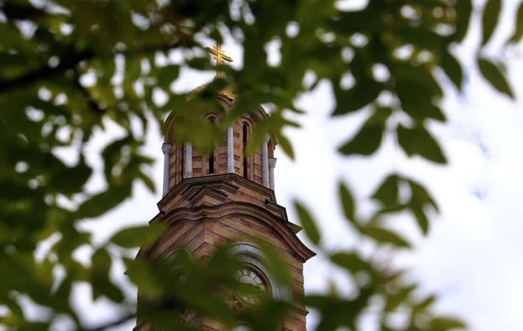 hram-hrista-spasitelja-crkva