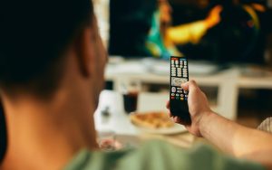 daljinski, televizor. kablovska