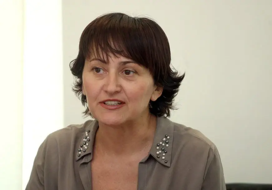 radmila-8Di8Dkovi87-webp