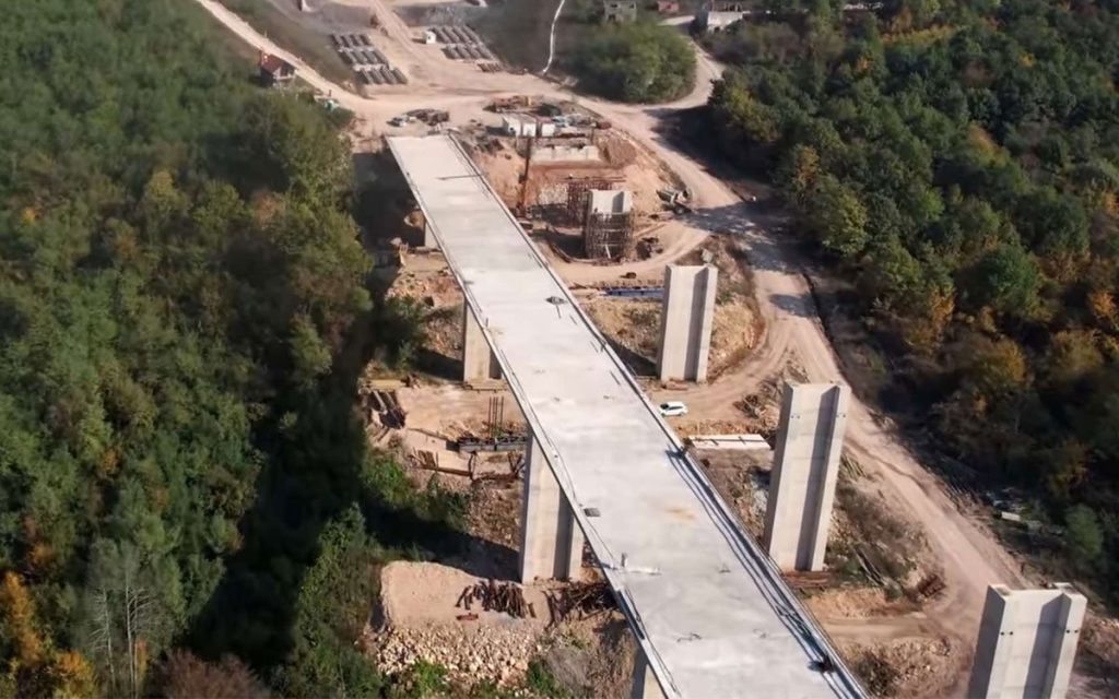 20251120142841_938666