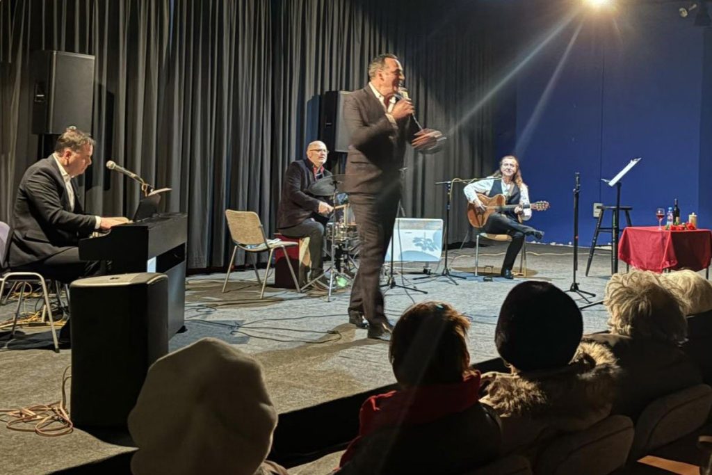 20260118210449_947315