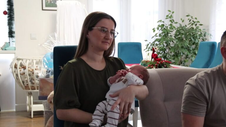 DERVENTA-DAROVANA-PRVA-BEBA-15-1.mp4_snapshot_00.12.078-768x432