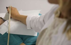 doktor-pacijent-pregled-ultrazvuk-stitna-zlijezda-bolnica-zdravlje-foto-M-Jakovljevic-ringier-872x610