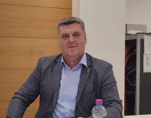 17545846-53b5-4bda-9976-0fa5c2e9bb9f