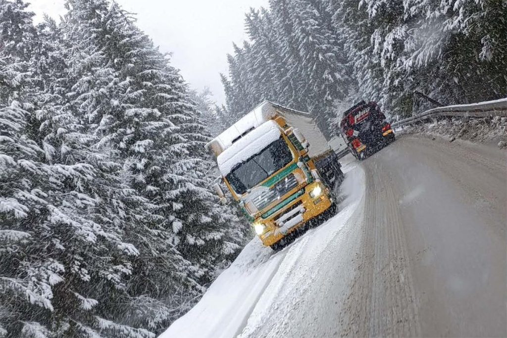 20260326223949_957642