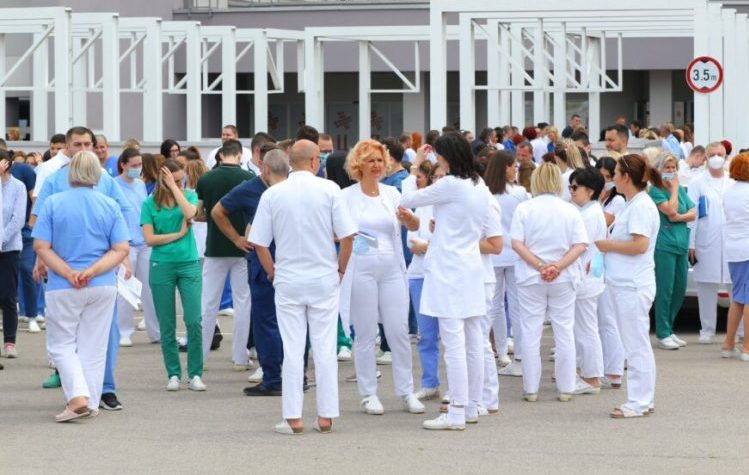 ukc-medicinari-podrska-djajicu-