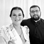 PRIKUPLJEN NOVAC ZA DJECU SVEŠTENIKA: Porodica tragično stradalih Nenada i Nedeljke Mitrić nije zaboravljena