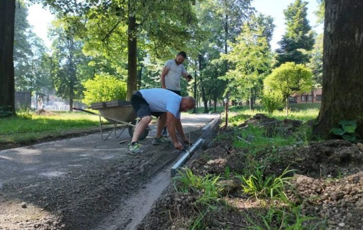 Teslic_Gradska-Uprava_Gradnski-Park-Uredjenje-Staze_HD.mp4_snapshot_00.16.800-1024x576