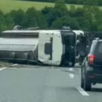 Udes na auto-putu „9. januar“: Prevrnula se cisterna mlijeka (VIDEO)