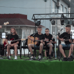 Putem gitare brodski gitarsti došli do srca publike: Decenija postojanja podarila veliki koncert (FOTO)