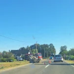 Stravična nesreća kod Dervente: Auto na krovu, poginula jedna osoba