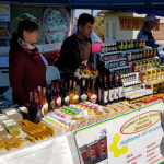 DOBOJ: Organizovana tradicionalna manifestacija “Dani meda, rakije i kotlića” (VIDEO)