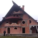 Oglas za kuću u BiH postao hit: „Nije dovršena jer se majstor propio poslije ovog projekta“